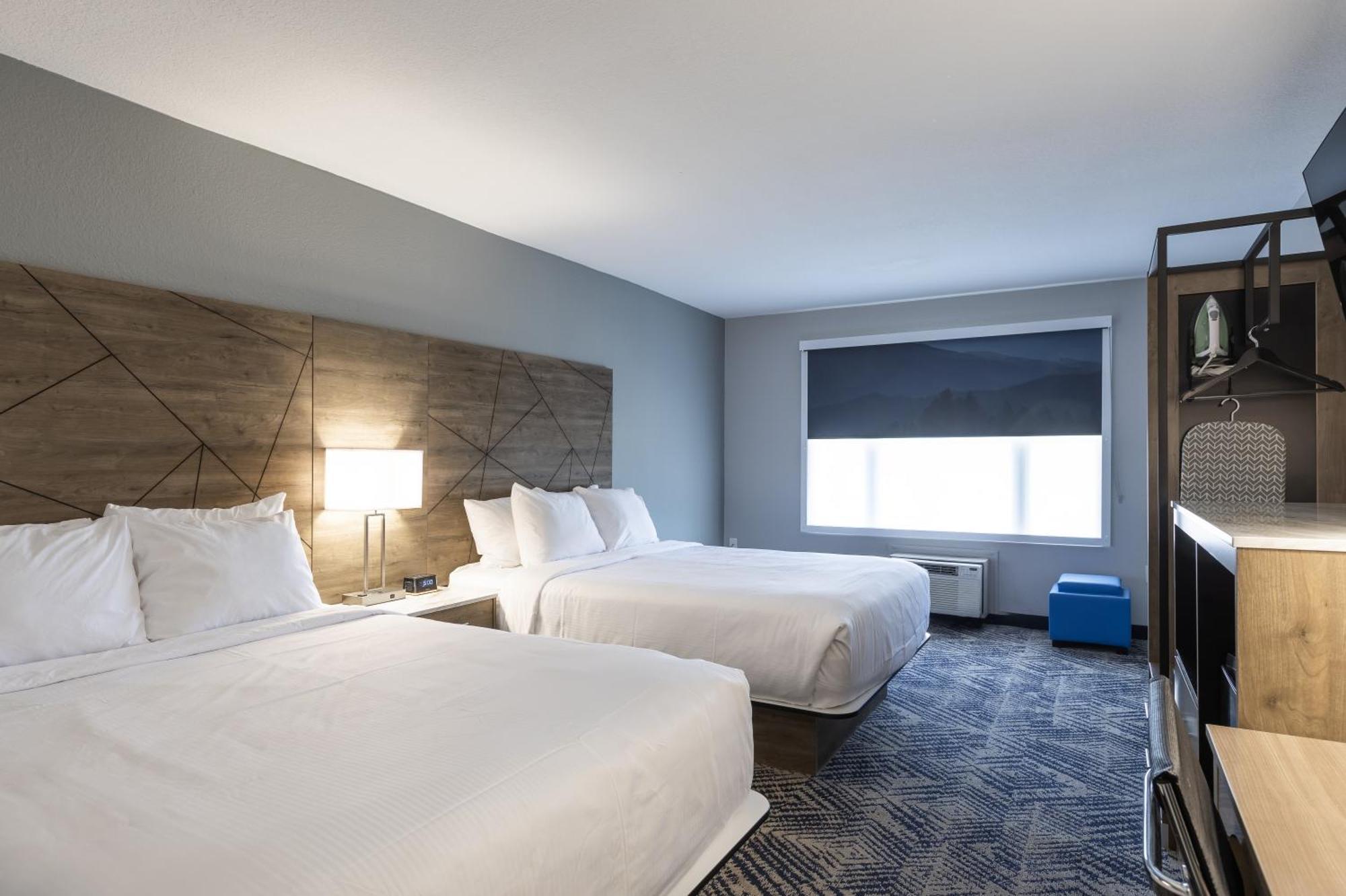 Rodeway Inn & Suites Near Outlet Mall - Эшвилл Экстерьер фото
