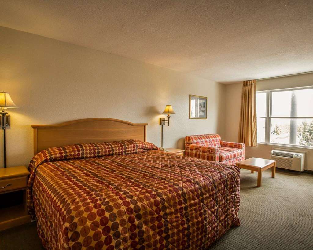 Rodeway Inn & Suites Near Outlet Mall - Эшвилл Номер фото